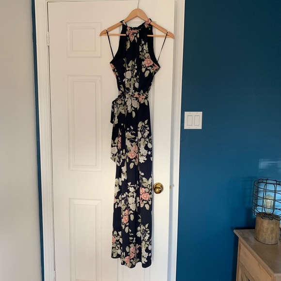 *SOLD FB* navy floral high neck maxi dress - Picture 7 of 7